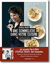 Couverture Une sommelière dans votre cuisine de Estelle Touzet